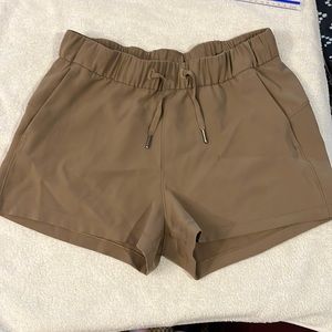 Size 8 Lululemon On The Fly Shorts 2.5”